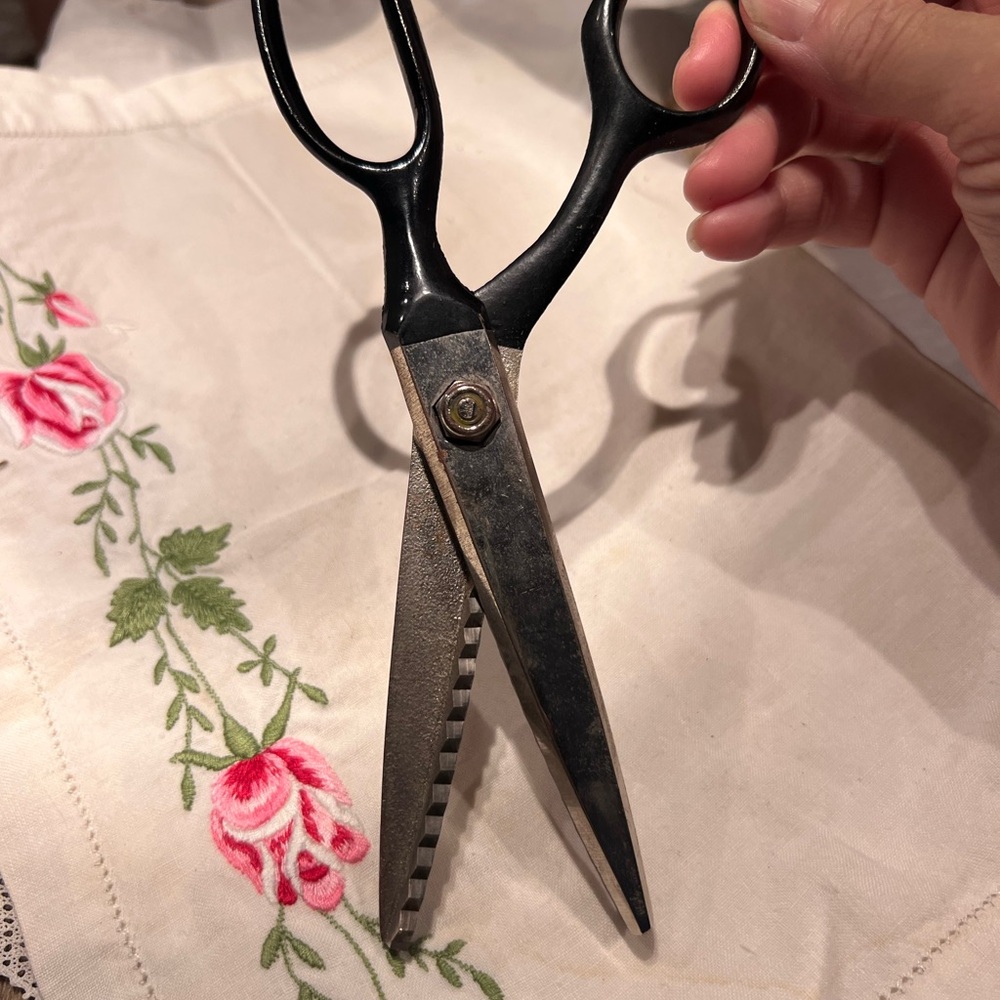 Vintage Pinking Shears for Home Office by Deluxe Kleencut